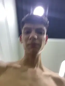 Snapshot of Luck__090 chatting on September 21, 2025, 2:35 am Luck  090 online show from September 21, 2025, 2:35 am