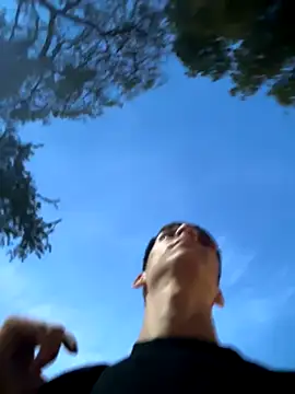 Snapshot of Luck__090 chatting on October 6, 2025, 10:51 pm Luck  090 online show from October 6, 2025, 10:51 pm