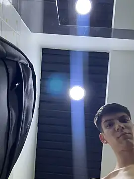 Snapshot of Luck__090 chatting on October 13, 2025, 1:38 am Luck  090 online show from October 13, 2025, 1:38 am