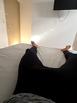 Latinfogoso84 online show from October 5, 2025, 2:48 pm