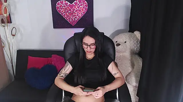 Ashley olivares online show from January 9, 2026, 1:19 am