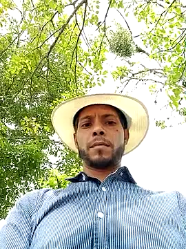 Snapshot of AlphaAlterX chatting on October 7, 2025, 6:05 pm AlphaAlterX online show from October 7, 2025, 6:05 pm