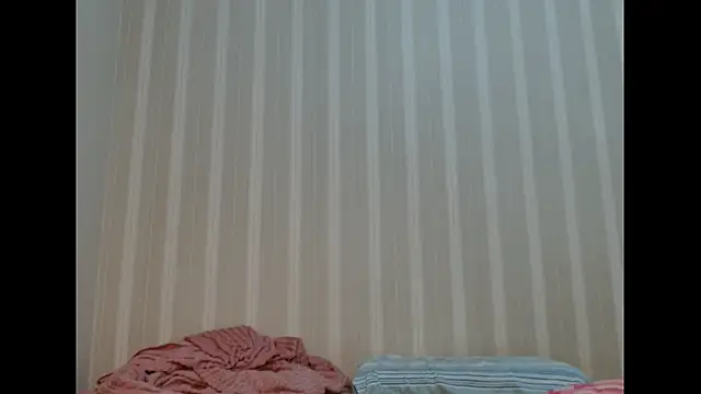 ingridequinti online show from November 12, 2025, 2:23 am