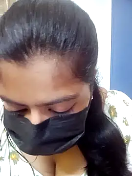 Snapshot of Reshma-Rani chatting on October 12, 2025, 7:35 pm Reshma-Rani online show from October 12, 2025, 7:35 pm