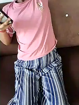 Student girl2 online show from September 28, 2025, 3:34 am