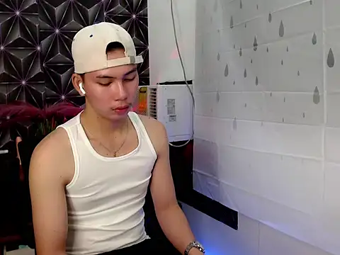 ursweet jade online show from October 27, 2025, 11:36 am