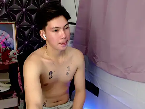 ursweet jade online show from November 28, 2025, 10:40 am