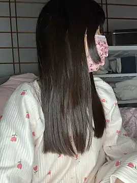 Snapshot of xx_Ojou_xx chatting on December 2, 2025, 4:35 pm xx Ojou xx online show from December 2, 2025, 4:35 pm