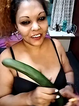 hemilynthomas2467 online show from November 30, 2025, 7:51 pm