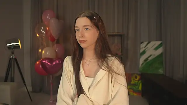Snapshot of RoxieBolich chatting on October 12, 2025, 1:54 pm RoxieBolich online show from October 12, 2025, 1:54 pm