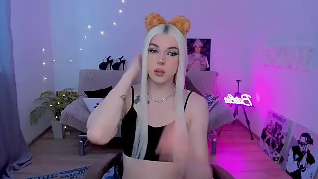 YourTrixie online show from February 7, 2026, 6:39 am