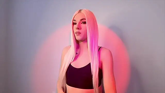 YourTrixie online show from April 4, 2026, 4:44 am
