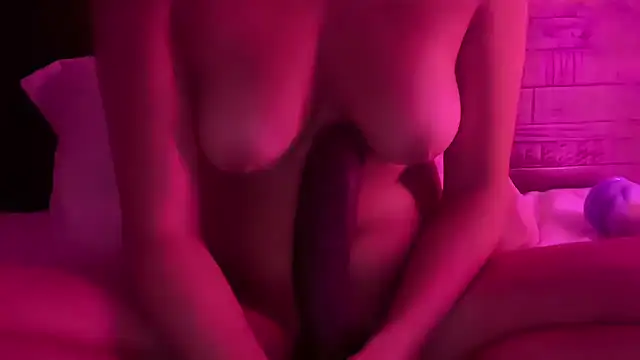 Tinalicious556 online show from December 4, 2025, 7:28 am