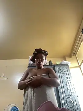 Babedaawl online show from December 19, 2025, 11:39 am