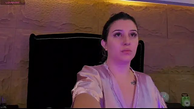 SophiaDior  online show from October 8, 2025, 12:25 pm