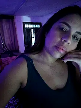 Snapshot of GabyMontenegro chatting on September 30, 2025, 11:15 am GabyMontenegro online show from September 30, 2025, 11:15 am