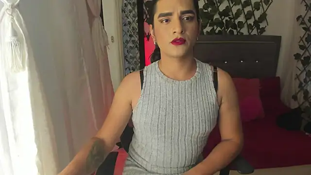 ivone golosa online show from October 21, 2025, 8:42 pm