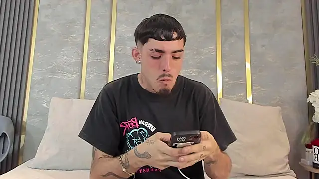 NikoStone  online show from January 14, 2026, 5:13 am