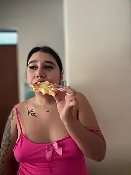 Sophie Dreamss online show from November 23, 2025, 5:46 pm