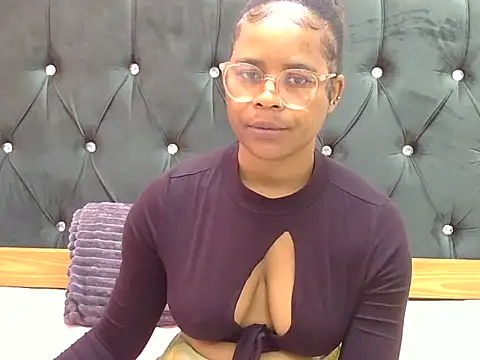 SnowRiderXX online show from September 23, 2025, 6:27 am