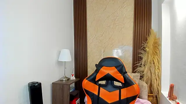 Thais kim online show from March 4, 2026, 4:02 pm