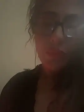 Snapshot of dubaichocc chatting on September 10, 2025, 8:20 pm dubaichocc online show from September 10, 2025, 8:20 pm