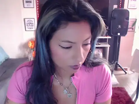 Snapshot of ScarletSizzling chatting on September 13, 2025, 1:44 pm ScarletSizzling online show from September 13, 2025, 1:44 pm