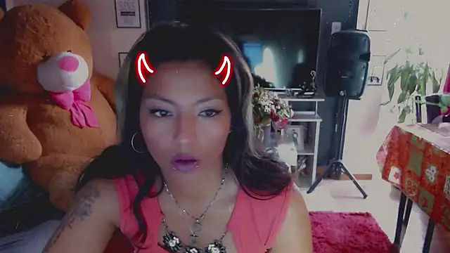 Snapshot of ScarletSizzling chatting on October 30, 2025, 1:56 pm ScarletSizzling online show from October 30, 2025, 1:56 pm