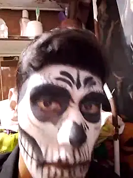 aispuro8505 online show from November 2, 2025, 6:38 am