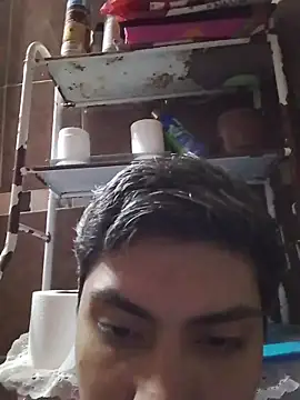 aispuro8505 online show from April 28, 2026, 6:51 am