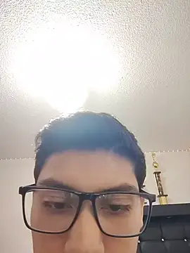aispuro8505 online show from July 11, 2026, 5:43 am