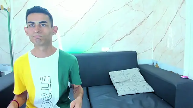 Golldens Dreamss online show from September 9, 2025, 3:39 am