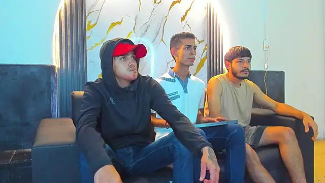 Golldens Dreamss online show from November 22, 2025, 11:53 am