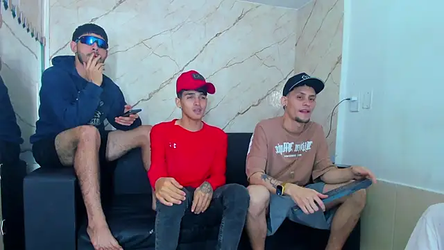 Golldens Dreamss online show from December 3, 2025, 12:25 pm