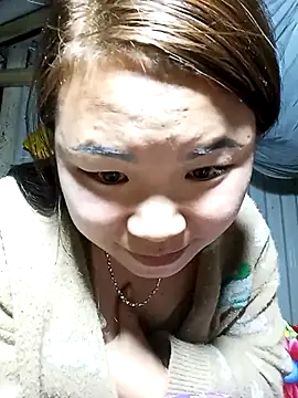 may-squirl online show from November 30, 2025, 11:03 am