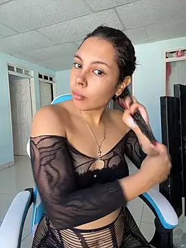 ViolettaMiller  online show from September 9, 2025, 1:10 pm