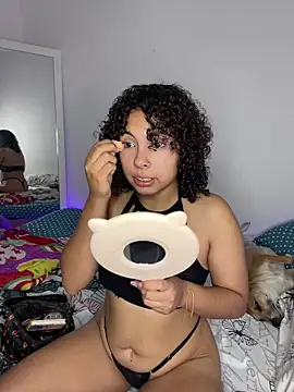 ViolettaMiller  online show from November 11, 2025, 1:11 pm