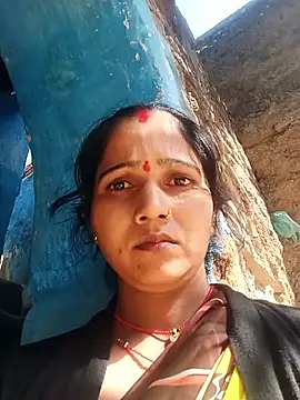 Jooli xx online show from March 6, 2026, 4:09 am