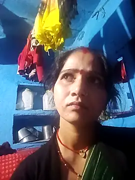 Jooli xx online show from March 8, 2026, 2:10 pm