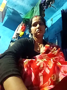 Jooli xx online show from March 25, 2026, 3:51 pm