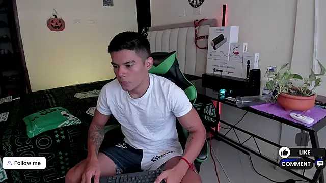 Jack castell online show from October 2, 2025, 12:34 pm