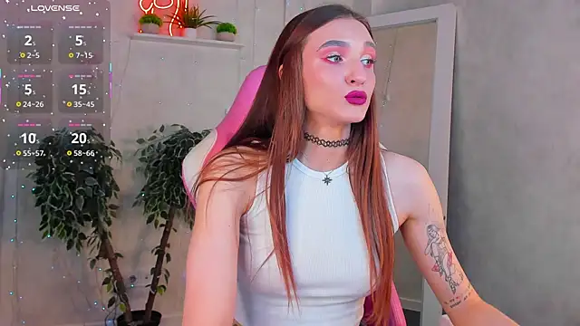 Snapshot of Alisha_Green chatting on June 4, 2026, 9:15 am Alisha Green online show from June 4, 2026, 9:15 am