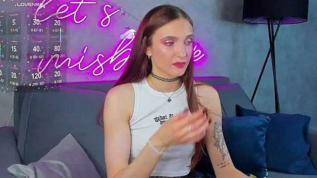 Snapshot of Alisha_Green chatting on June 8, 2026, 9:20 am Alisha Green online show from June 8, 2026, 9:20 am