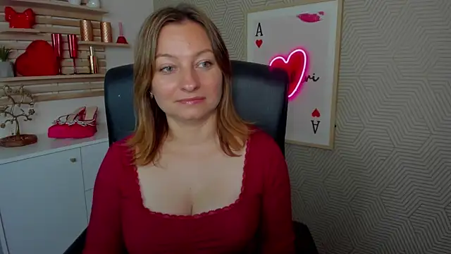 angelaSamt online show from June 16, 2026, 5:43 am