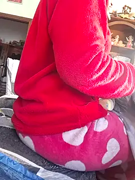 TigreBianca27 online show from October 8, 2025, 2:36 pm