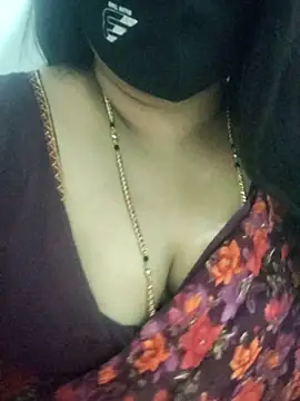 Snapshot of Bangalore-Seema chatting on September 24, 2025, 1:58 pm Bangalore-Seema online show from September 24, 2025, 1:58 pm