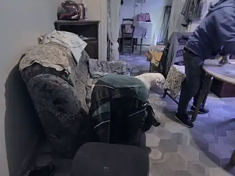 frederic198 online show from September 12, 2025, 5:46 pm