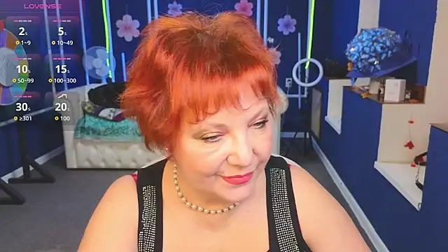 Kira Kenett online show from December 3, 2025, 7:16 am