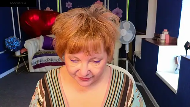 Snapshot of Kira_Kenett chatting on June 1, 2026, 5:09 am Kira Kenett online show from June 1, 2026, 5:09 am