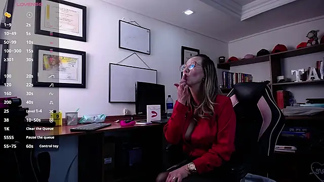 Snapshot of GretaVoss_ chatting on September 13, 2025, 7:13 pm GretaVoss online show from September 13, 2025, 7:13 pm